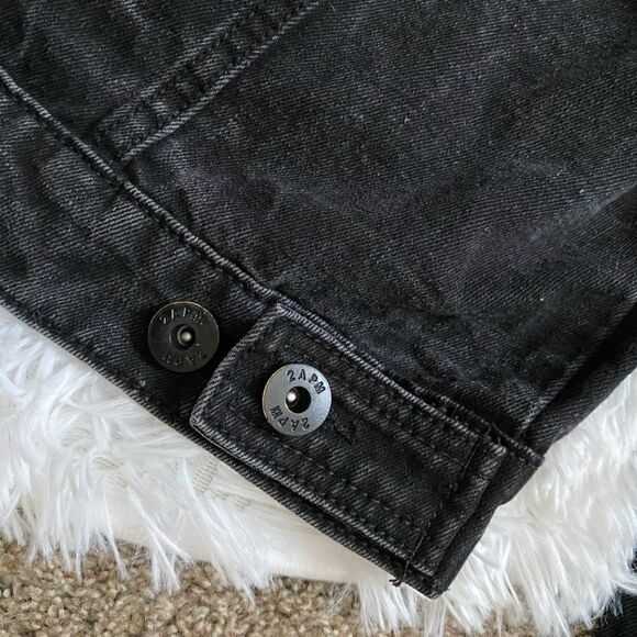 2APM Hater Proof Black Jean Jacket Button Front Embroidered Faux Sherpa Detail - Picture 13 of 16